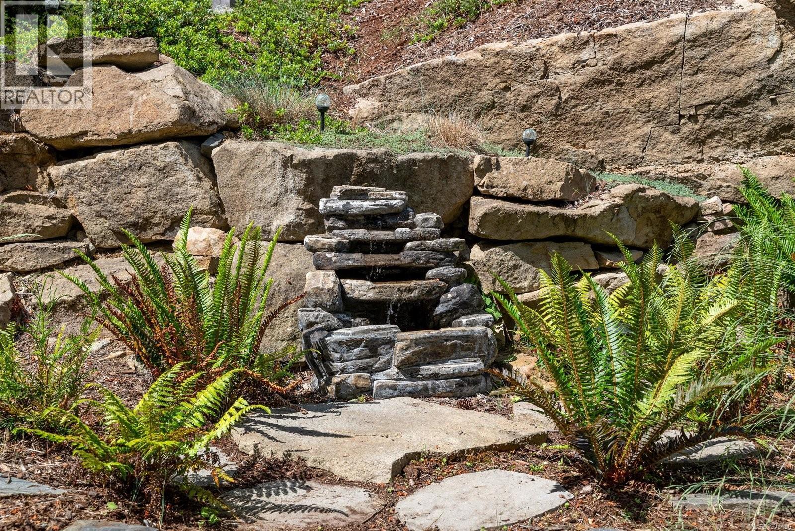 1613 Roberta Rd S - 28