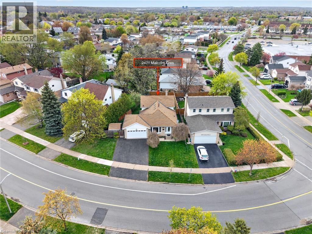 2471 MALCOLM Crescent - 46