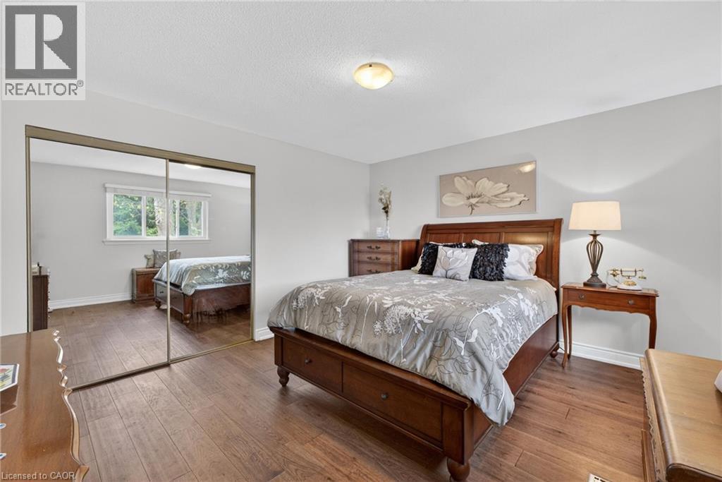 2471 MALCOLM Crescent - 27