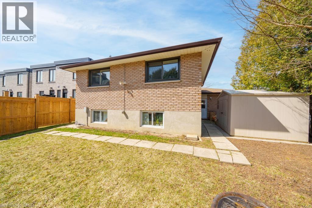 19 GLEN FOREST Drive - 44
