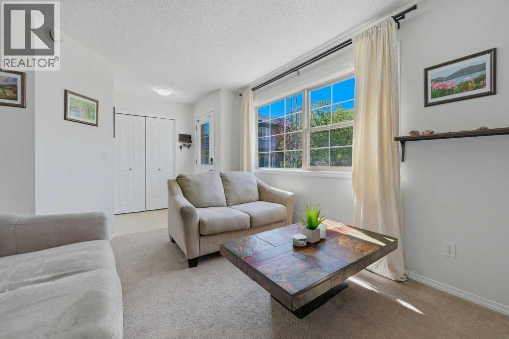 #106 31 Everridge Square SW - 6