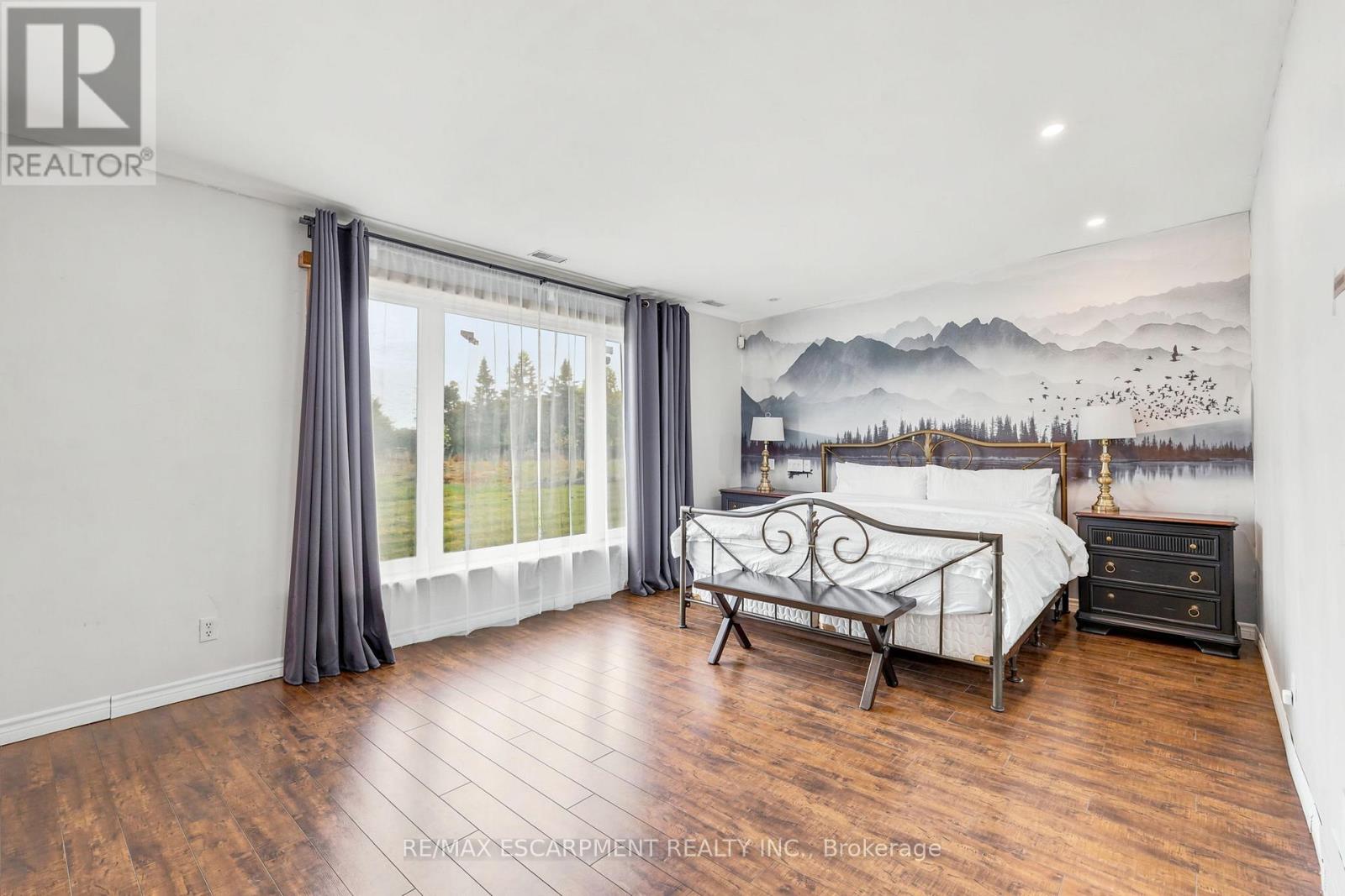 678 CHANTLER ROAD - 24