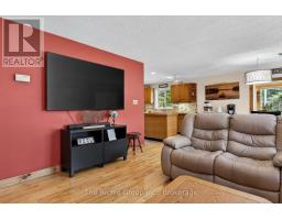Sunroom - 1345 South Wilberforce Road, Highlands East, ON K0M3C0 Photo 8