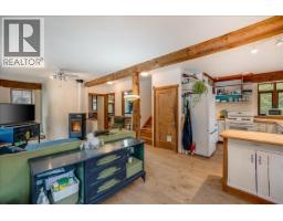 Bedroom - 3918 Passmore Upper Road, Passmore, BC V0G2J0 Photo 15