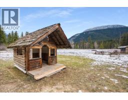 3918 Passmore Upper Road, Passmore, BC V0G2J0 Photo 97