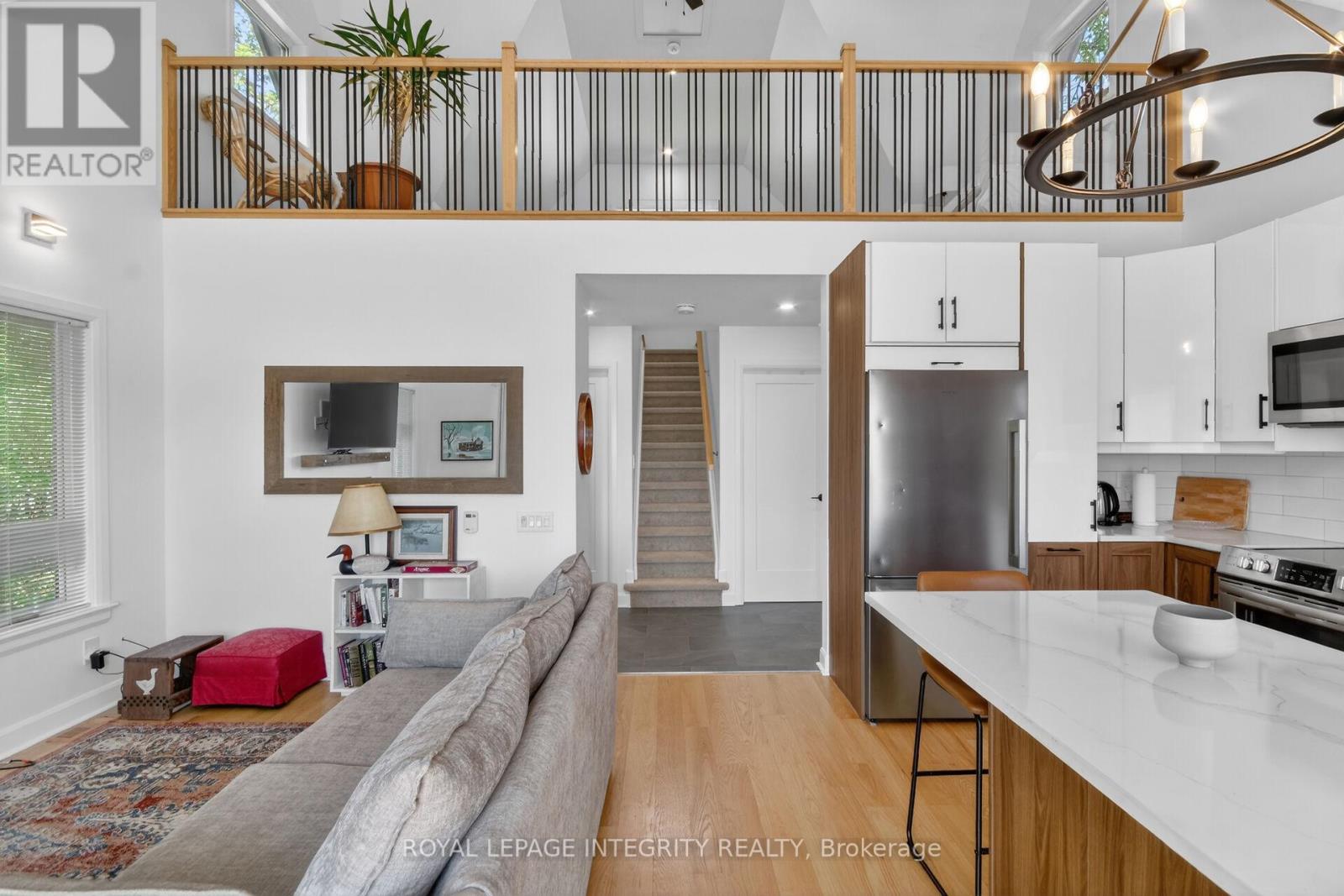 336 BROADWAY STREET W - 18