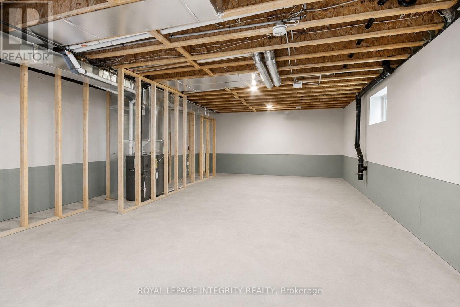 336 BROADWAY STREET W - 33