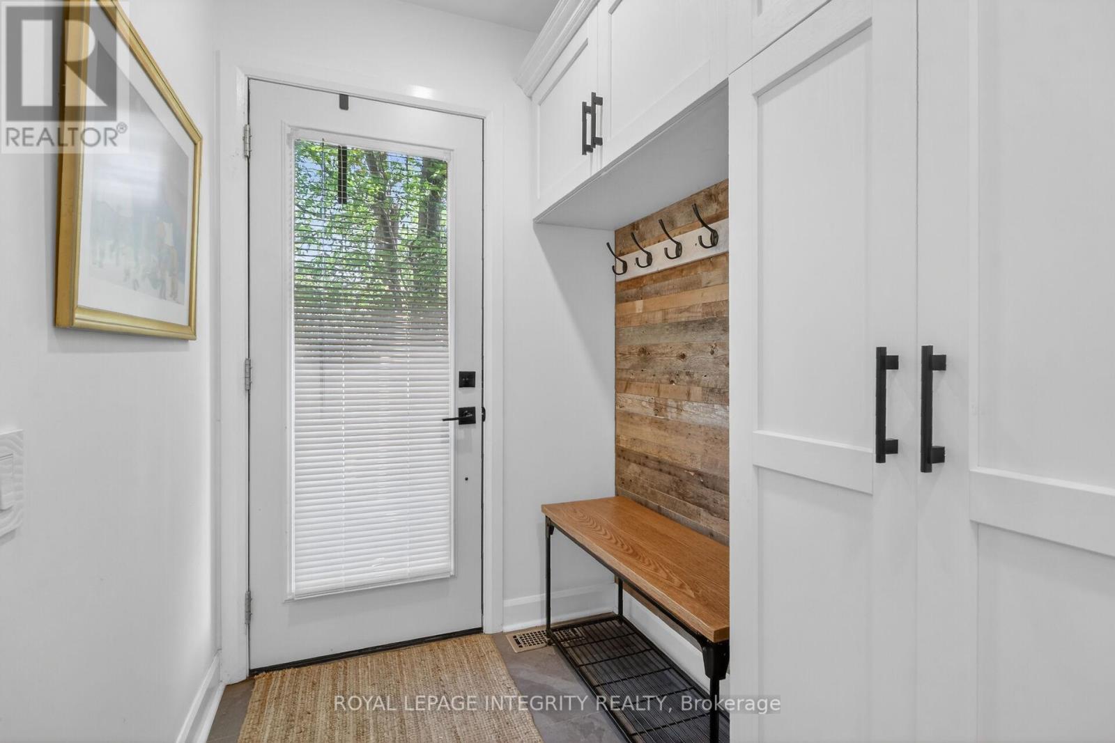 336 BROADWAY STREET W - 6