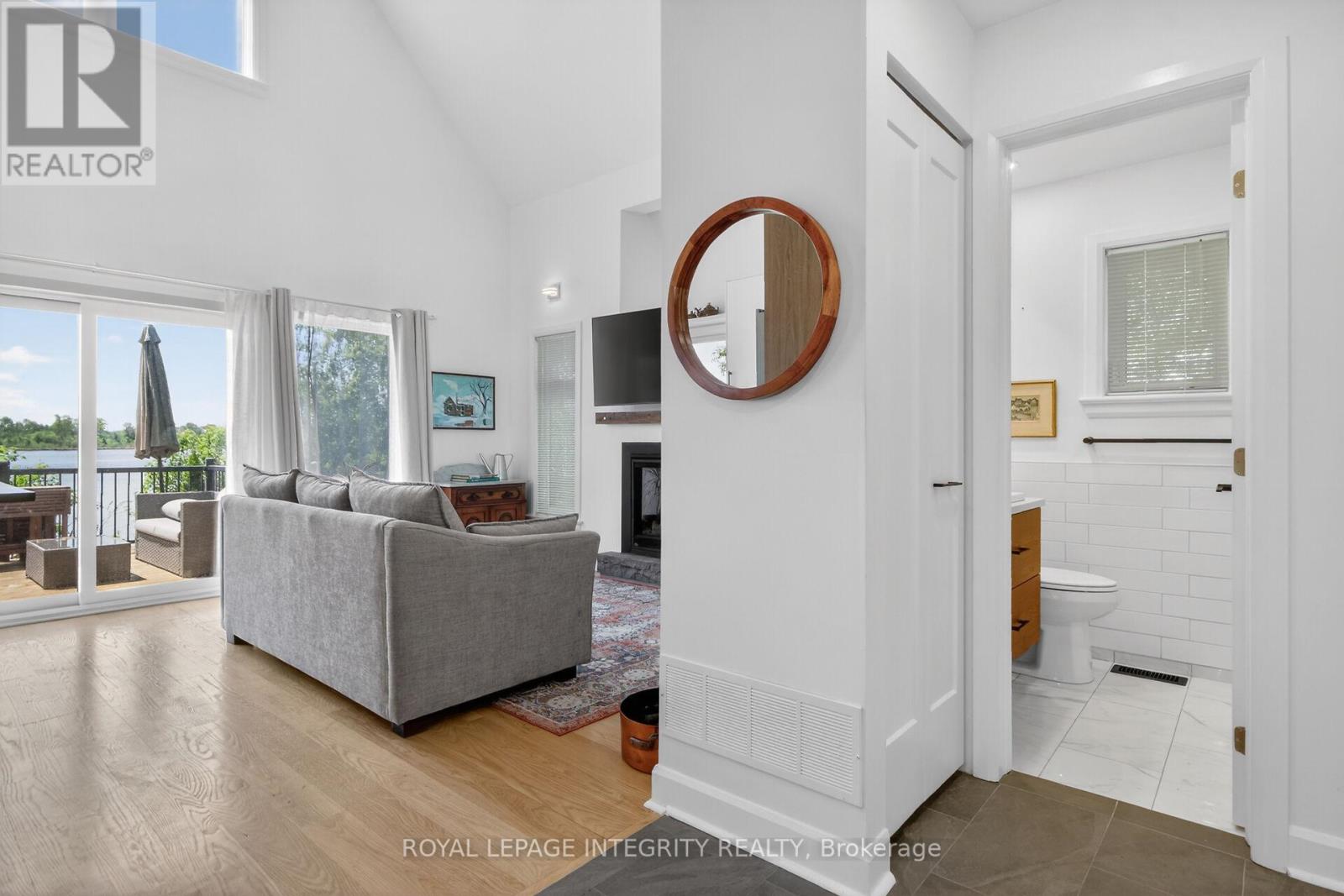 336 BROADWAY STREET W - 9