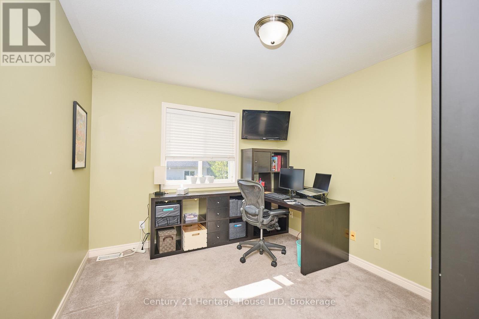 4 ARLENE STREET - 22
