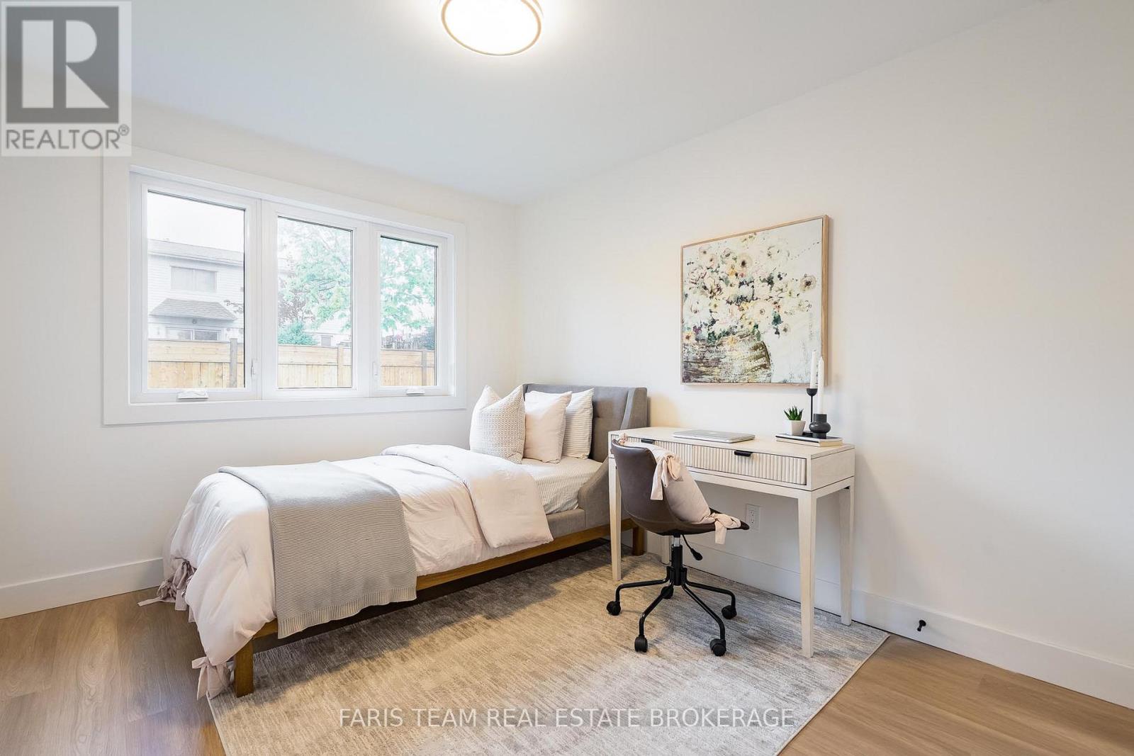12 OREN BOULEVARD - 20