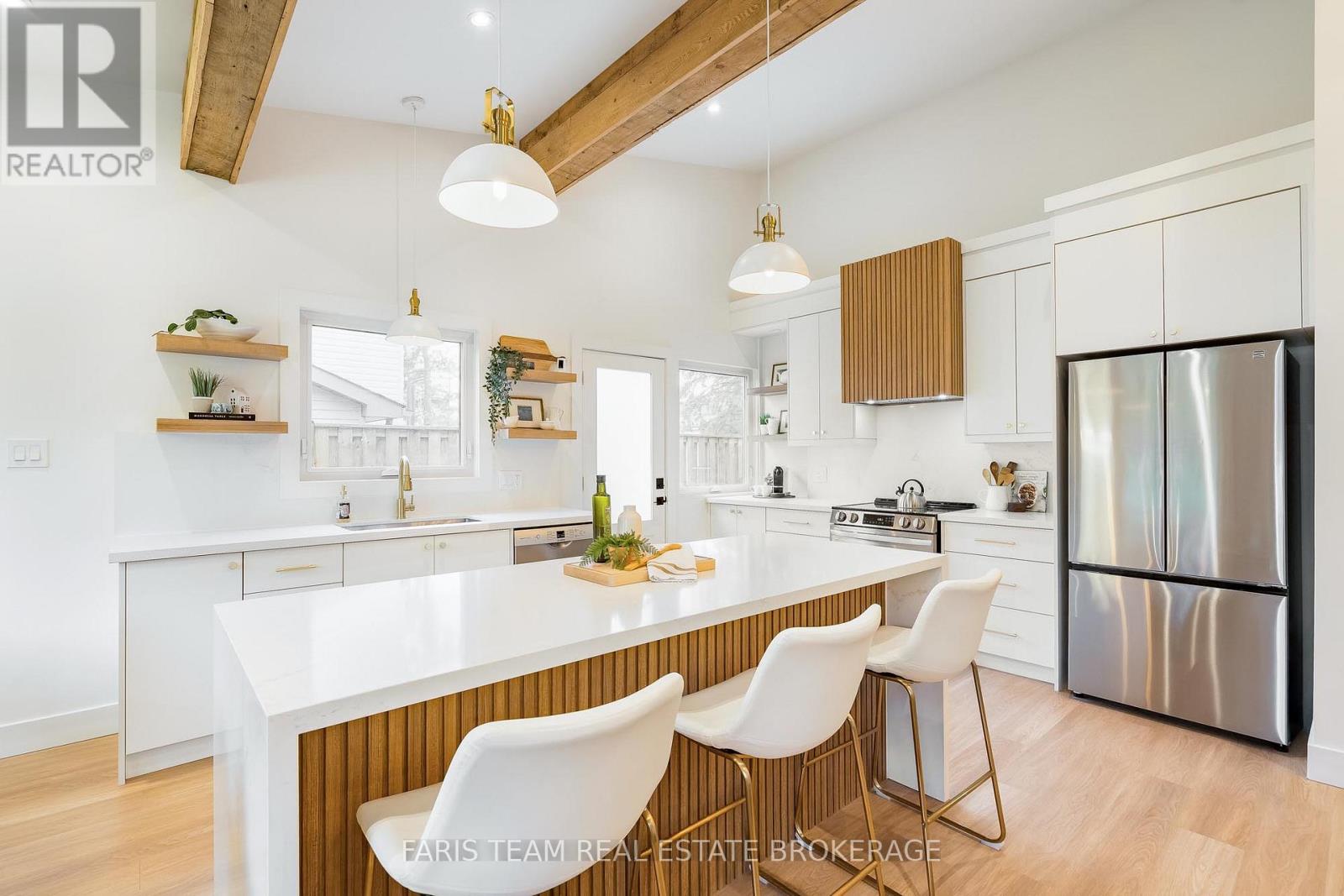 12 OREN BOULEVARD - 6