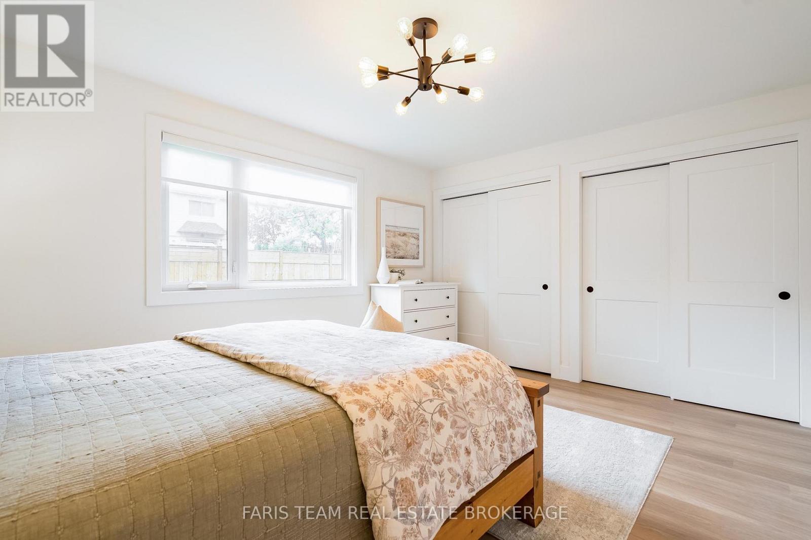 12 OREN BOULEVARD - 18