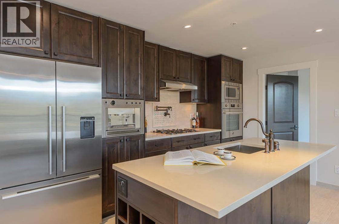 301 4721 HASTINGS STREET, Burnaby