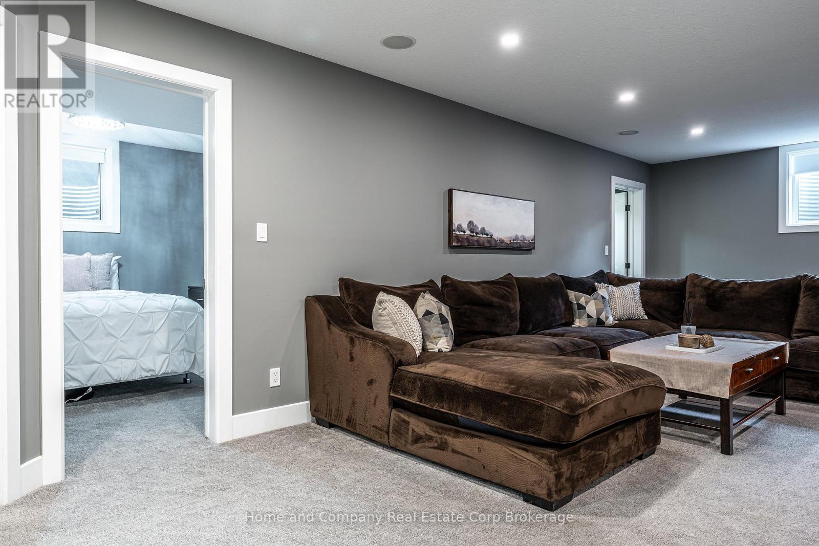 3206 VIVIAN LINE 37 STREET - 26