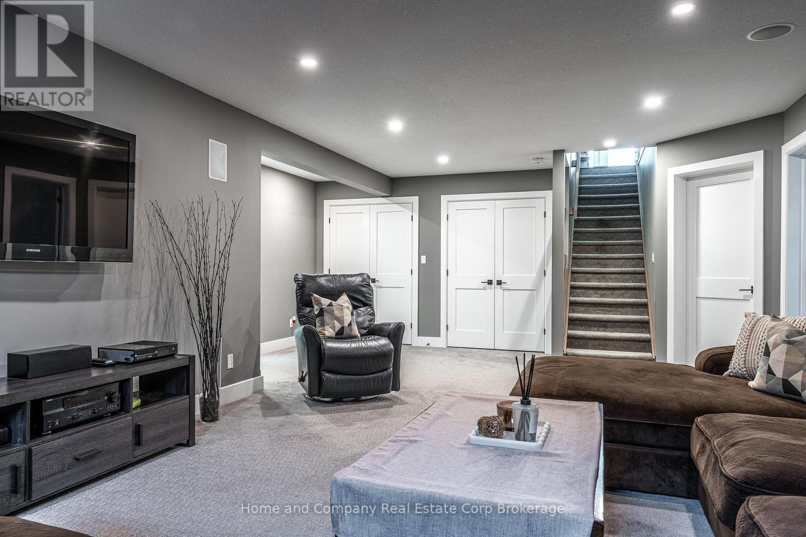 3206 VIVIAN LINE 37 STREET - 29