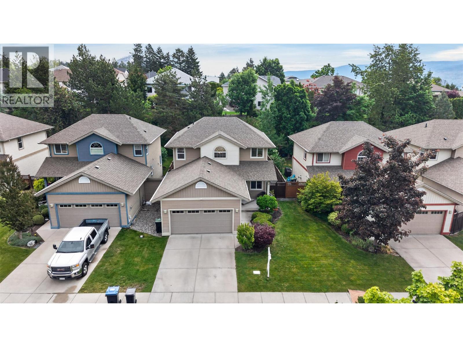 #44 3293 Broadview Road - 35