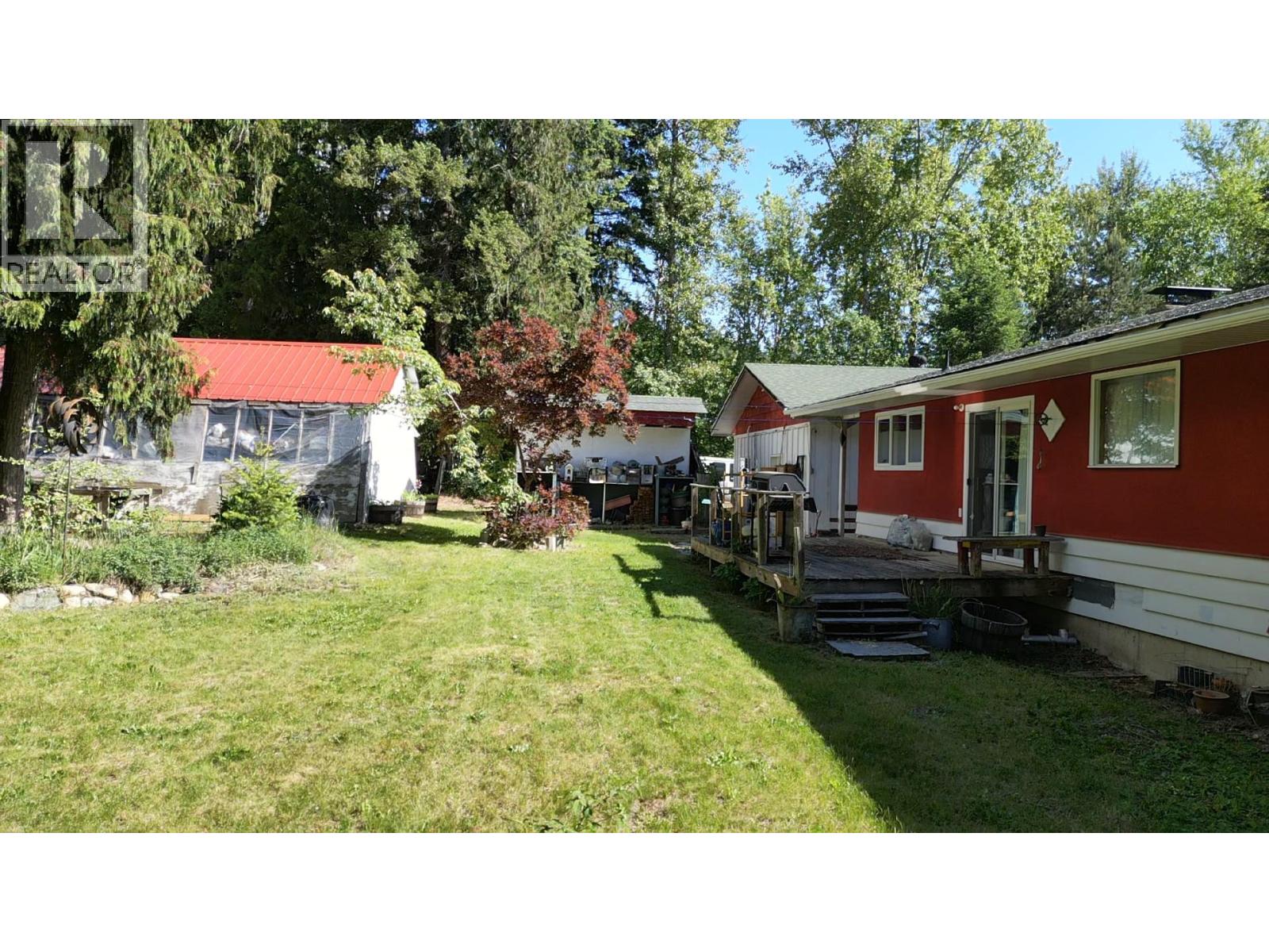 4841 5 Avenue SW - 24