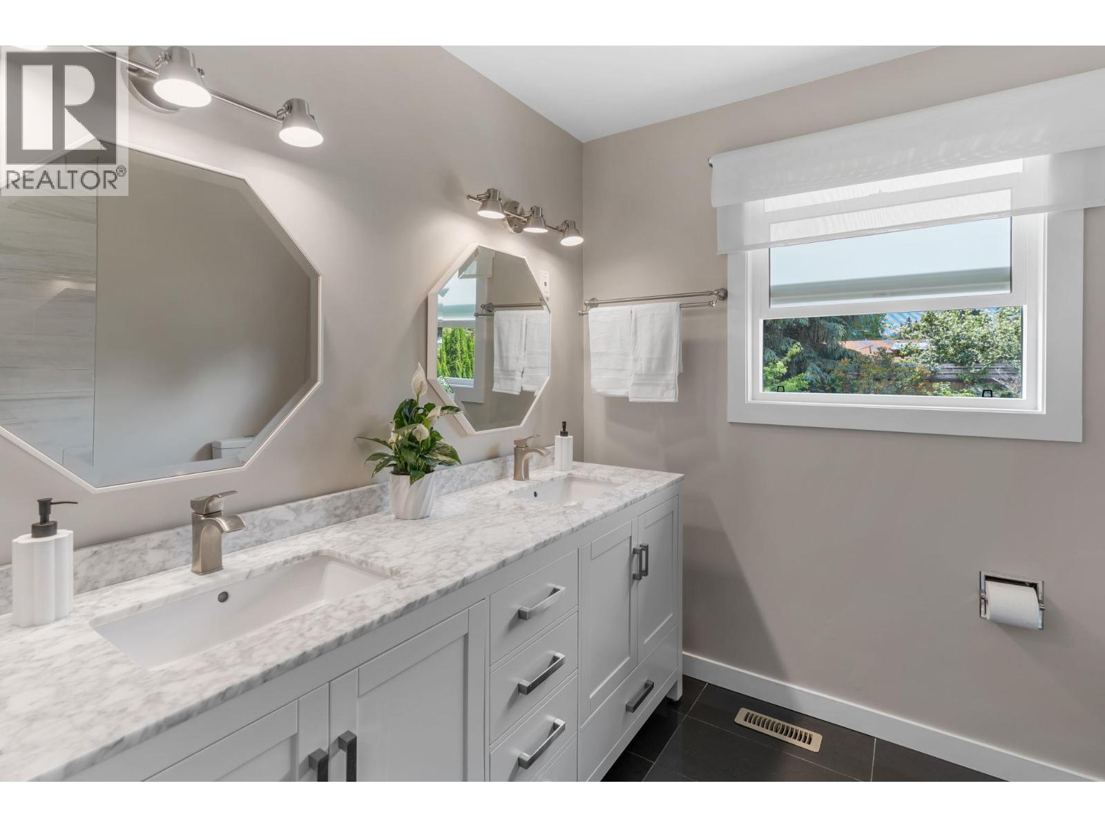 449 Barkley Road - 12