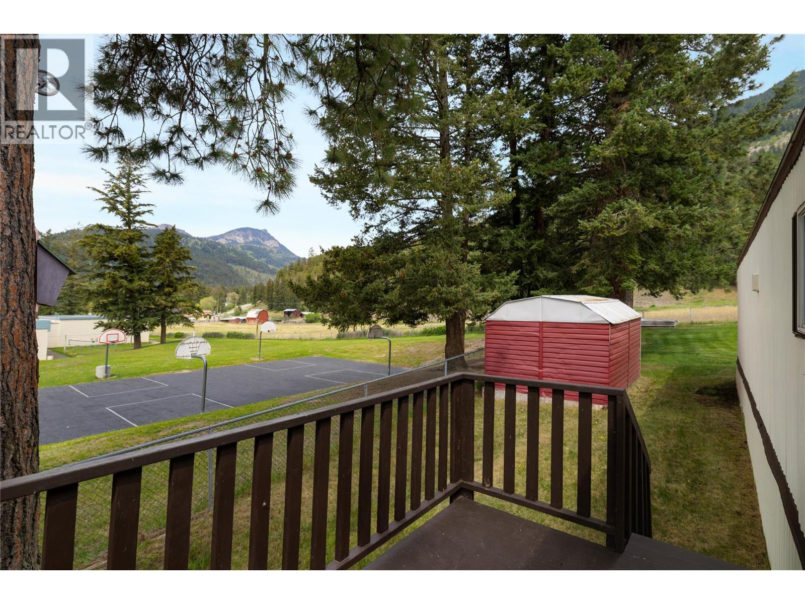 5708 Tuktakamin Road - 45
