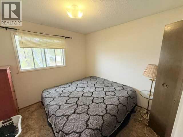 4804 47 Avenue - 12