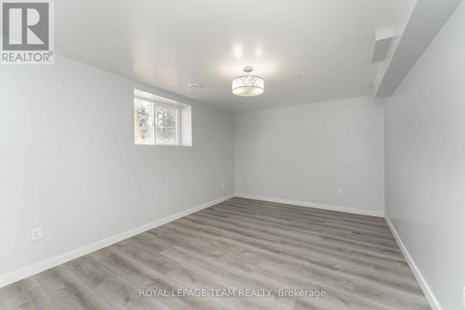 220 VANCES SIDE ROAD - 33
