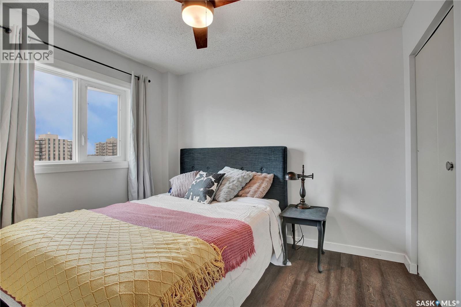 #902 405 5th AVENUE - 14