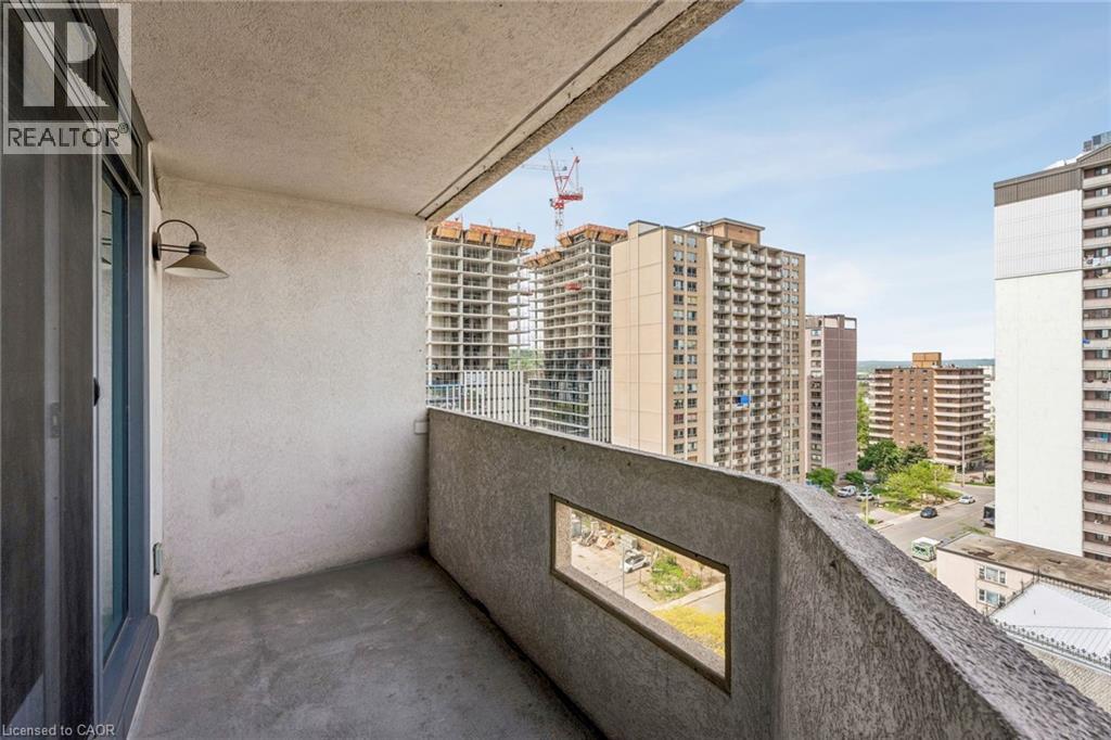#1304 67 CAROLINE Street S - 49