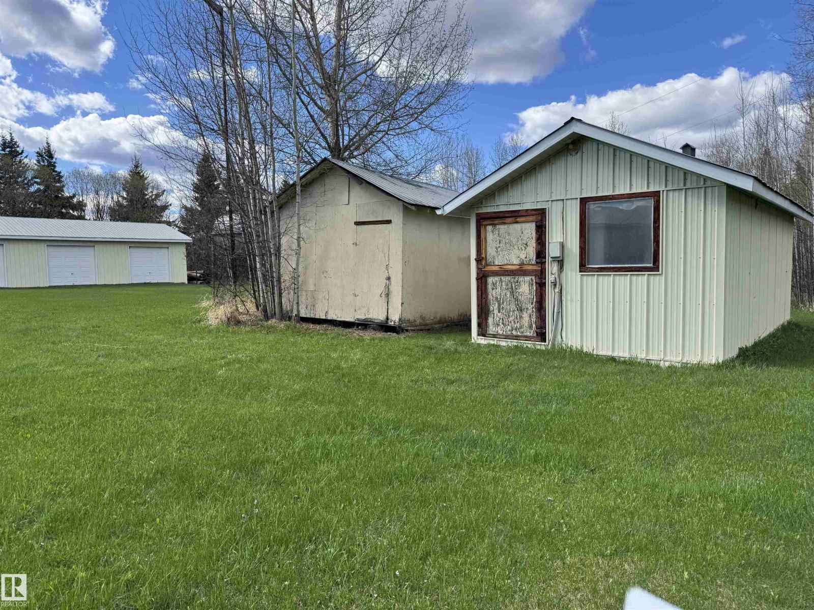 460011 RGE ROAD 72 — photo 37