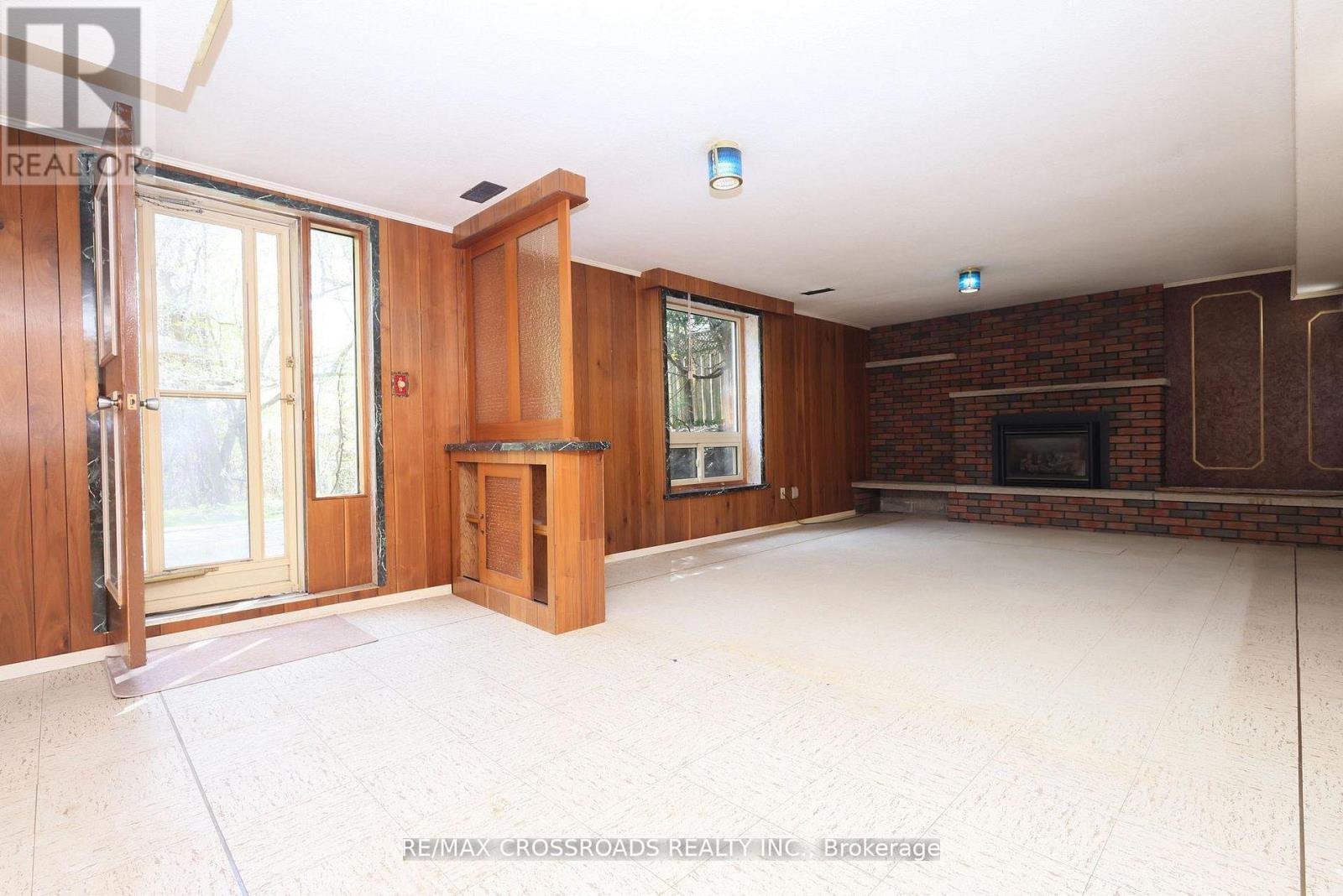 83 PEGASUS TRAIL - 34