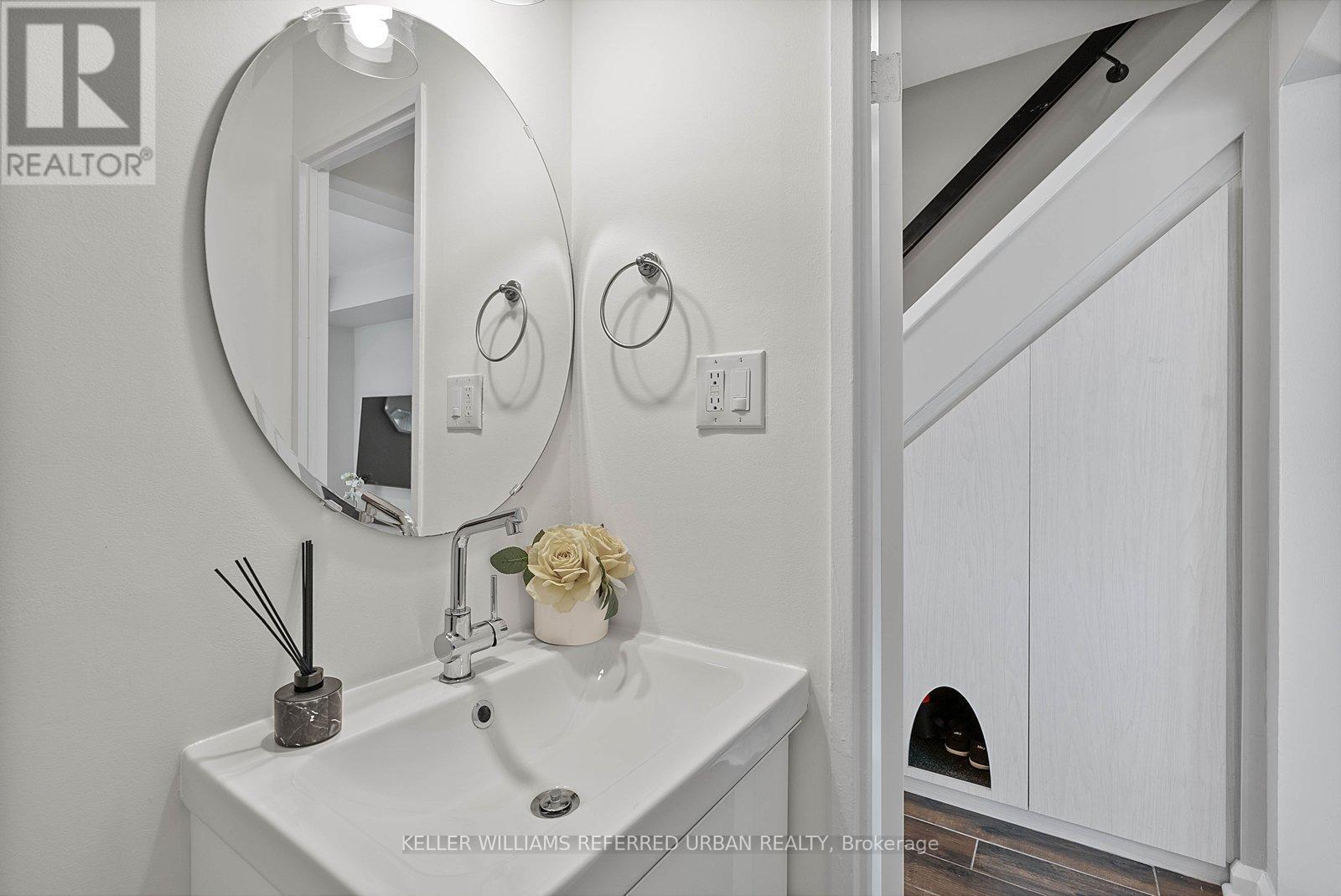 #4 2 WITHROW AVENUE - 15