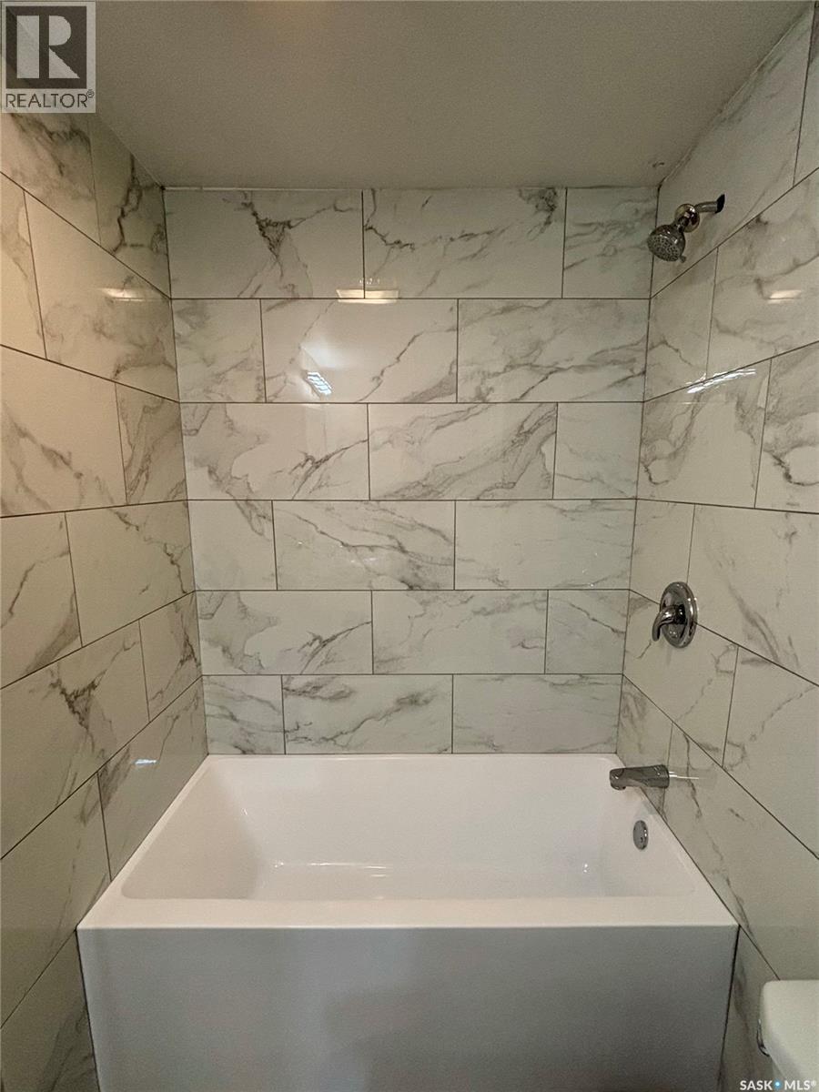1306 B AVENUE N - 7