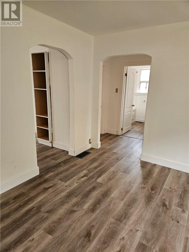 5099 Regional Road 55 - 38