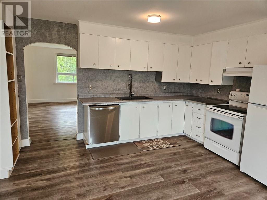 5099 Regional Road 55 - 33