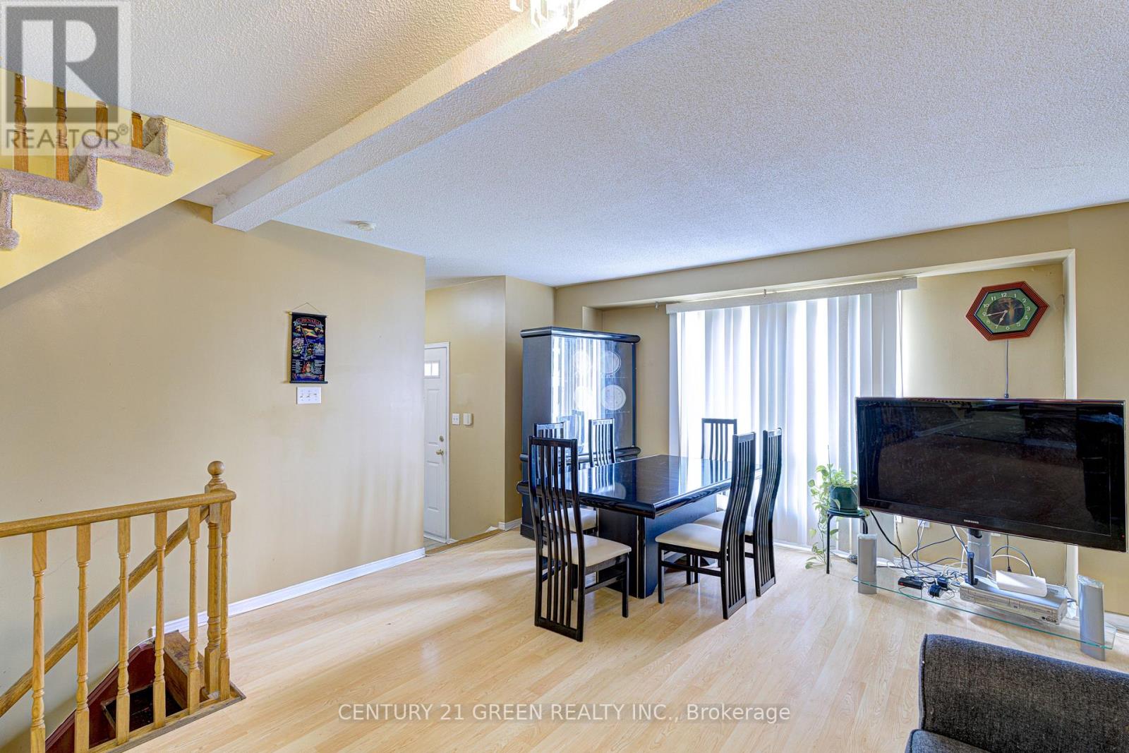 3 DESERT SAND DRIVE - 18