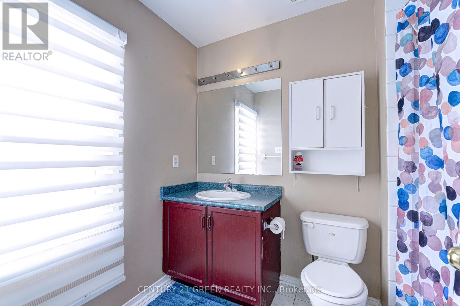 3 DESERT SAND DRIVE - 27