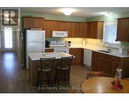 Kitchen - 30 Aletha Drive, Prince Edward County, ON K0K3L0 Photo 7