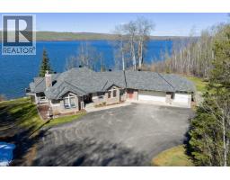 13499 Sunnyside Cove, Charlie Lake, BC V0C1H0 Photo 23