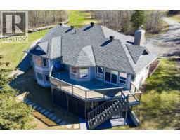 13499 Sunnyside Cove, Charlie Lake, BC V0C1H0 Photo 27