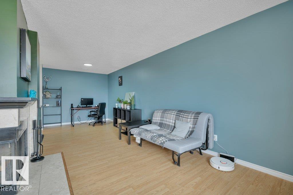 2336 151 AV NW - 6