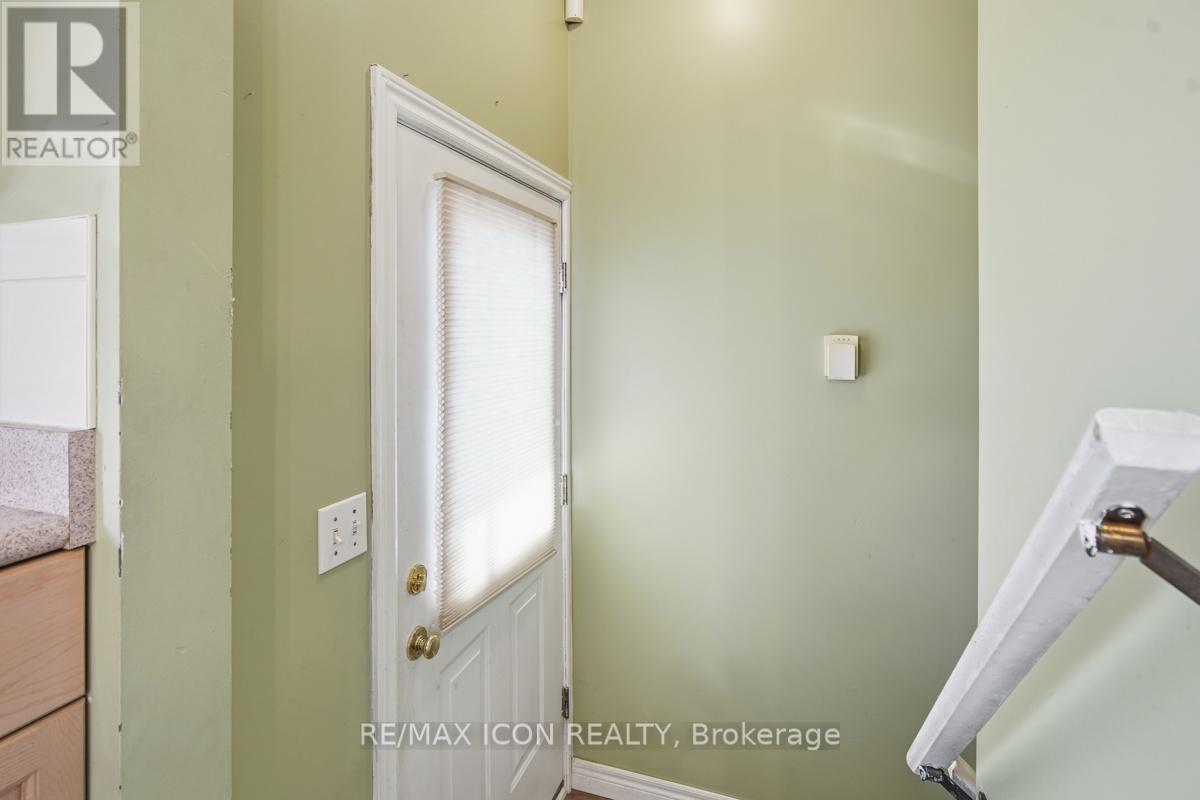 41845 NORTH STREET N - 25