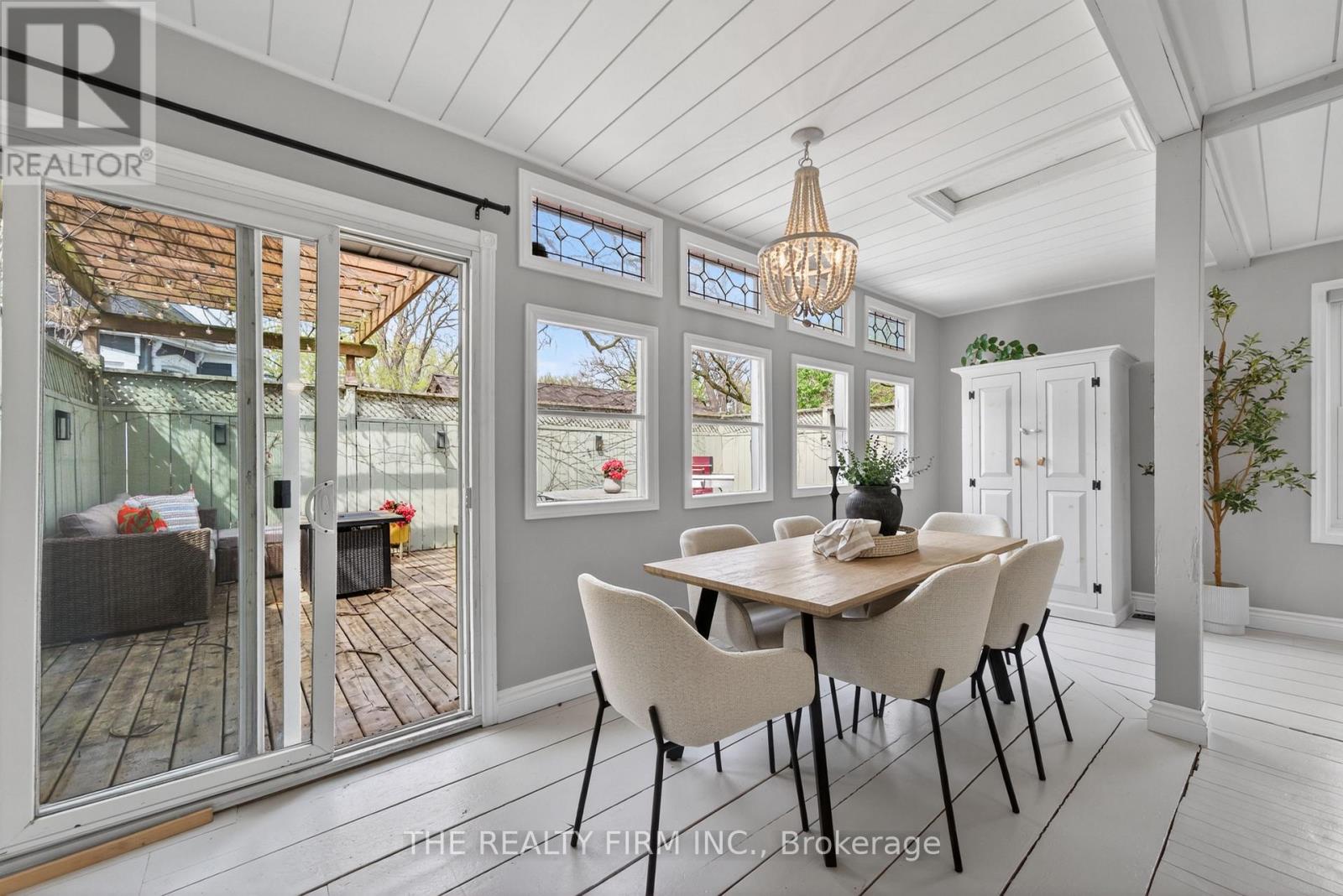 672 ELIAS STREET - 23