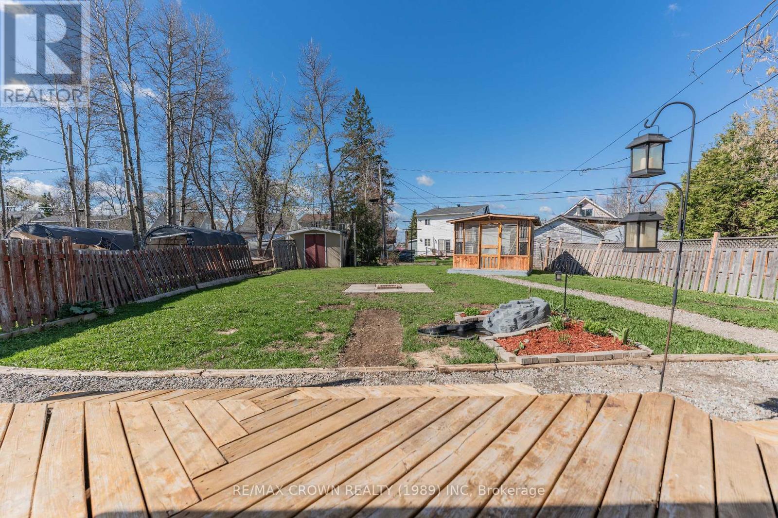 33 DOMINION AVENUE - 5