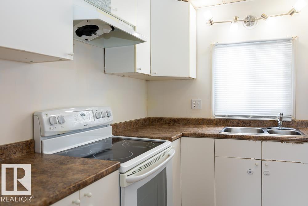 5016 44 ST - photo 2