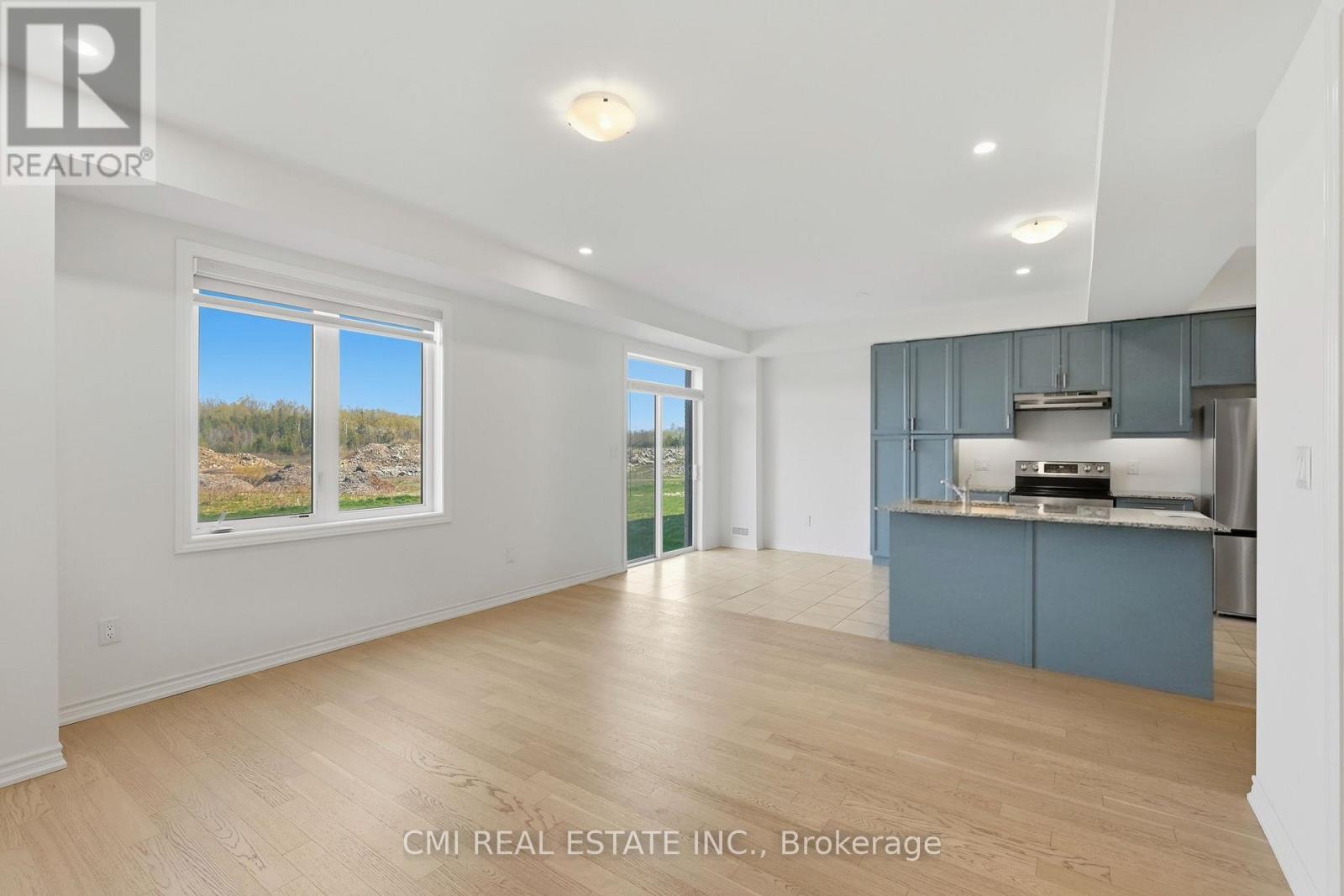 20 HILLCROFT WAY - 11