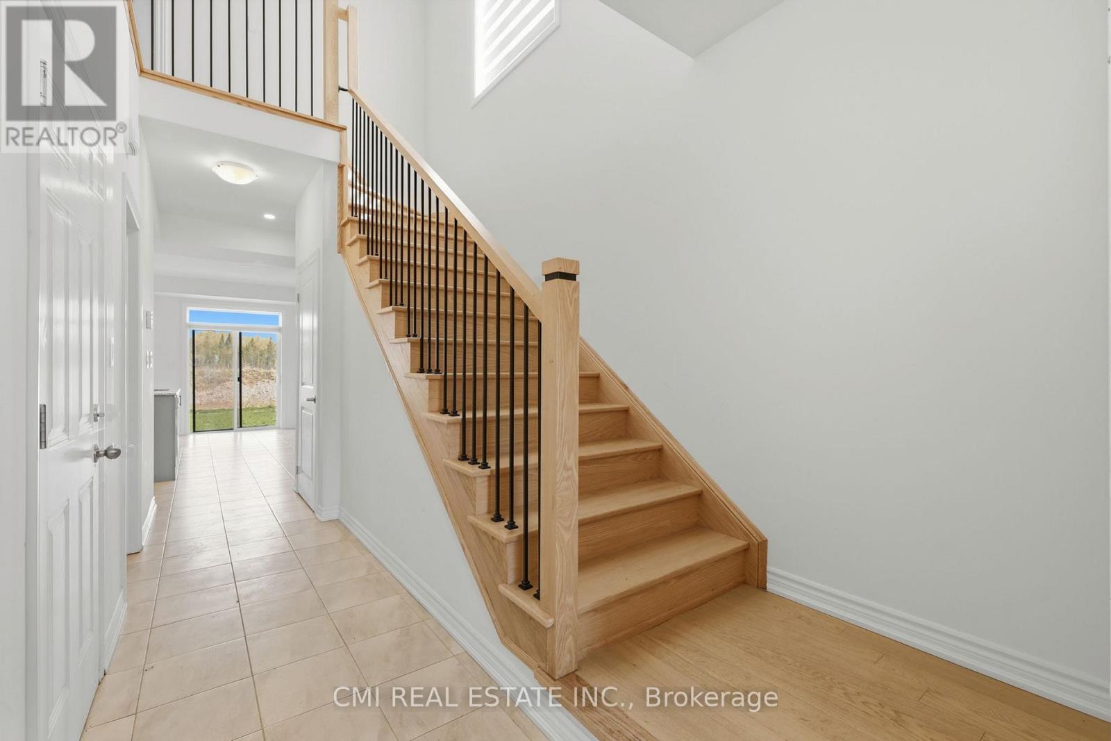 20 HILLCROFT WAY - 4
