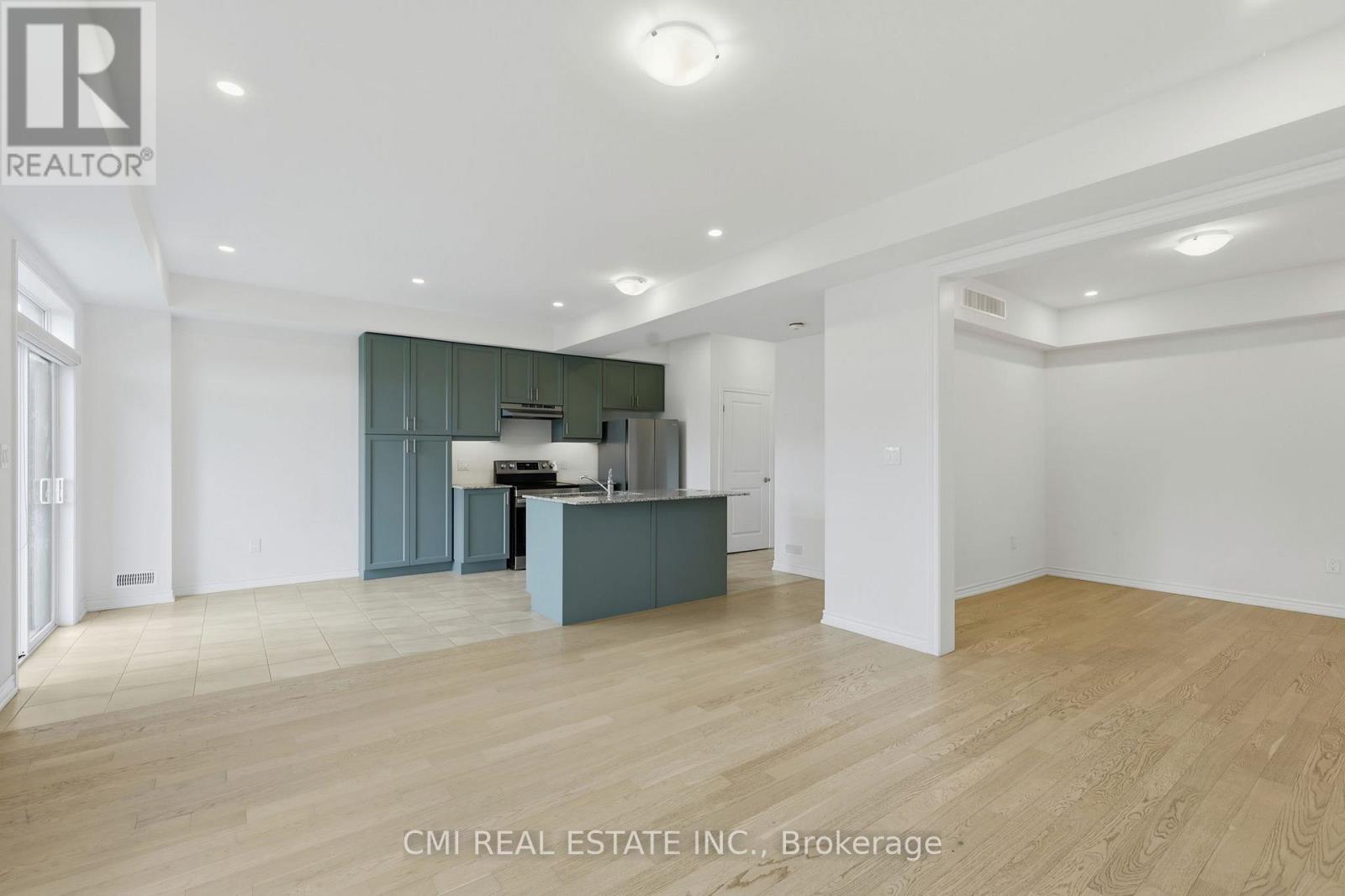 20 HILLCROFT WAY - 6