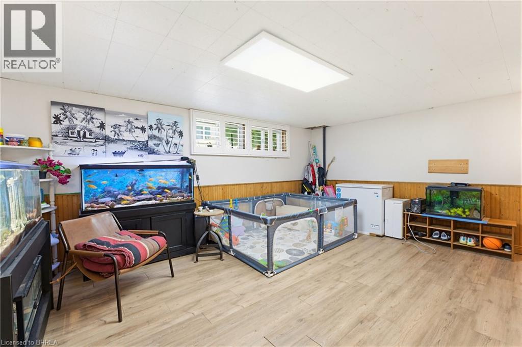 #6 26 COACHWOOD Road - 17