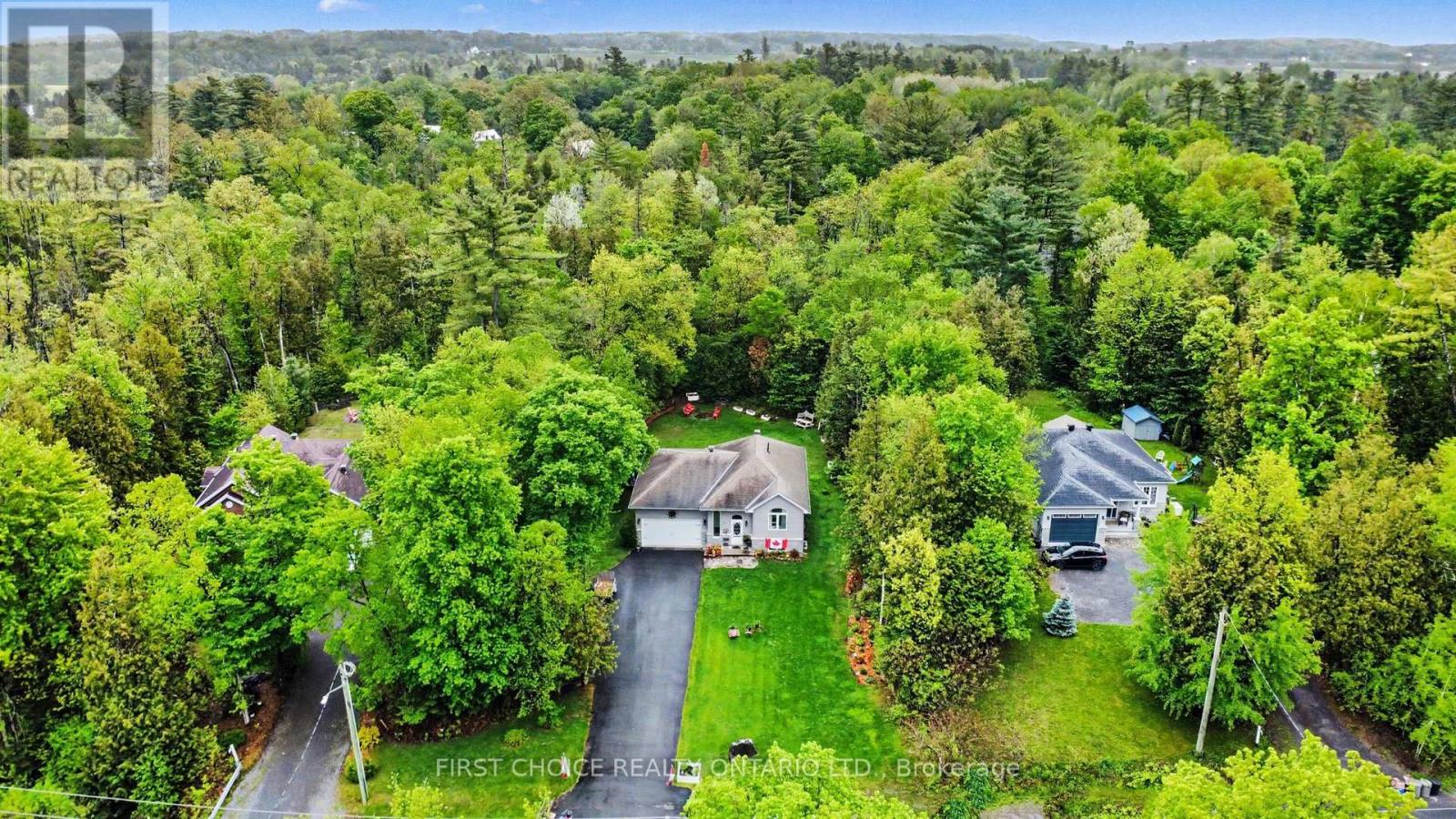 26 HUNTER'S HOLLOW - 29