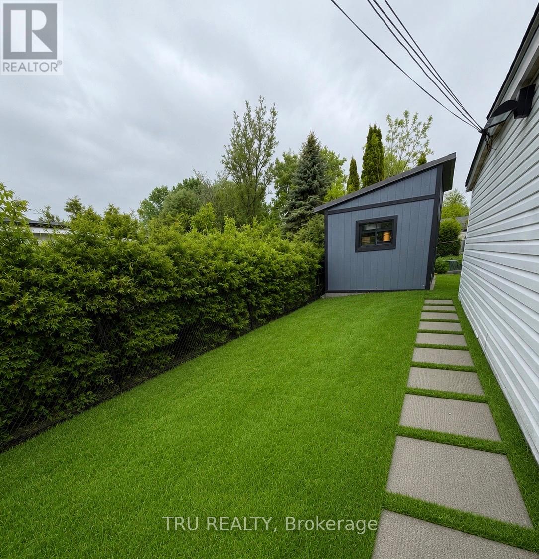19 TODD DRIVE - 42